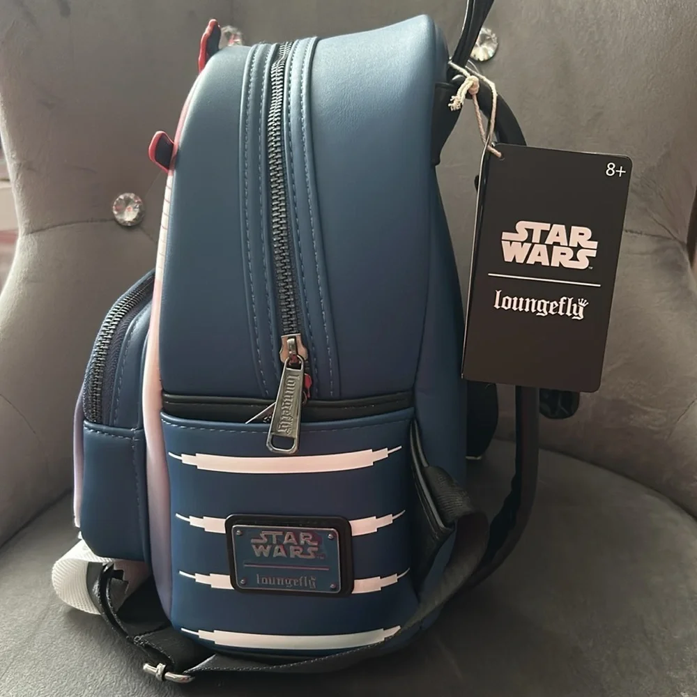 NWT loungefly Star Wars bagpack - Picture 4 of 7